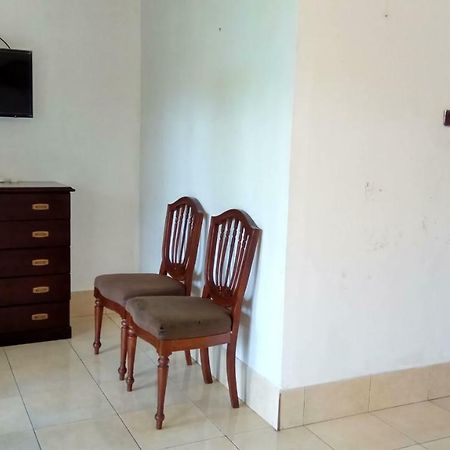 Alamanda Lokon Resort Tomohon エクステリア 写真